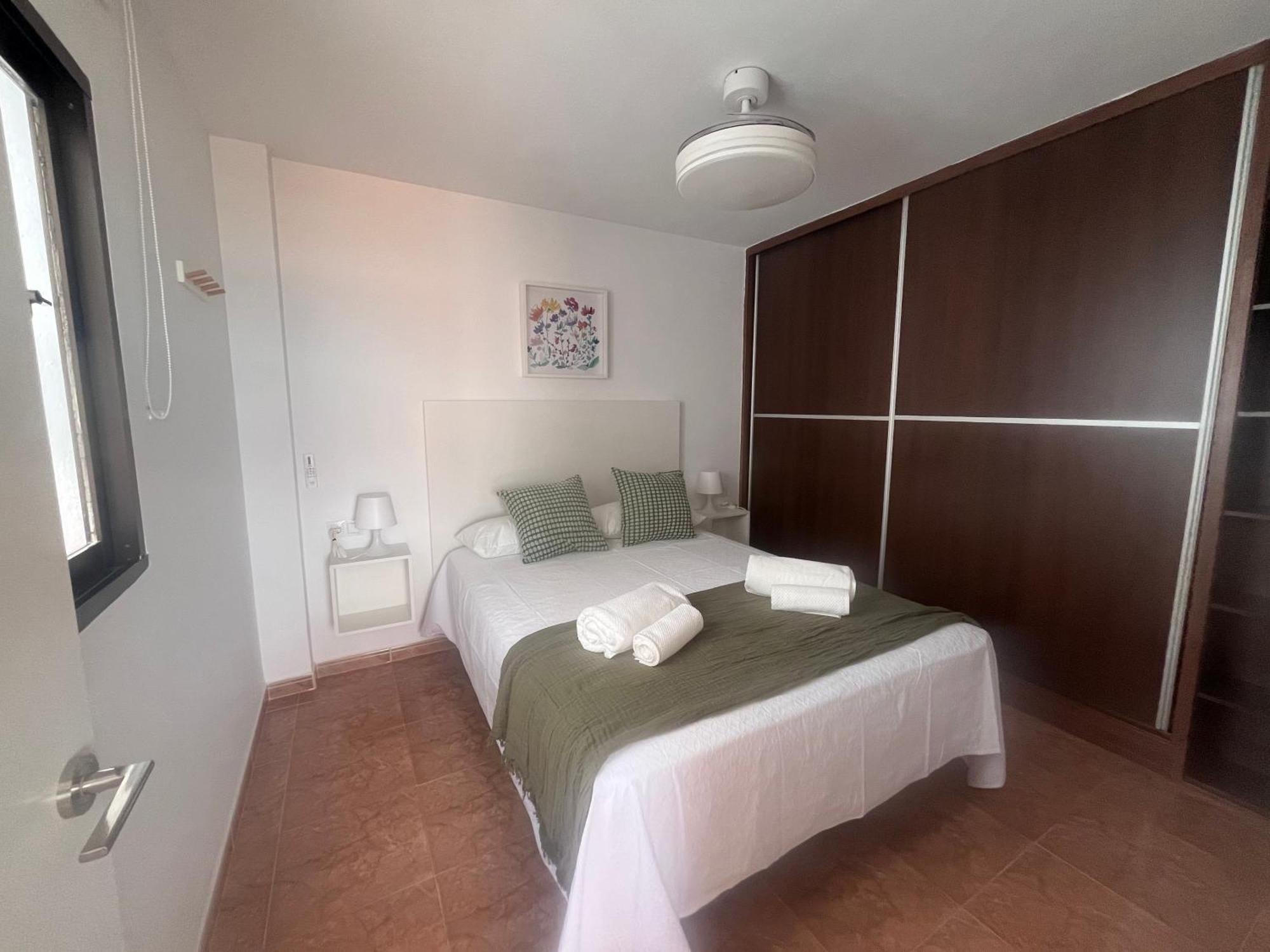 Apartamento Lidia Planta 2, La Carihuela 1ª Linea Playa, Vistas Mar, Buhardilla 1 Dormitorio, 40 M2, 1-3 Huesped, Terraza, Wifi Torremolinos Exterior photo
